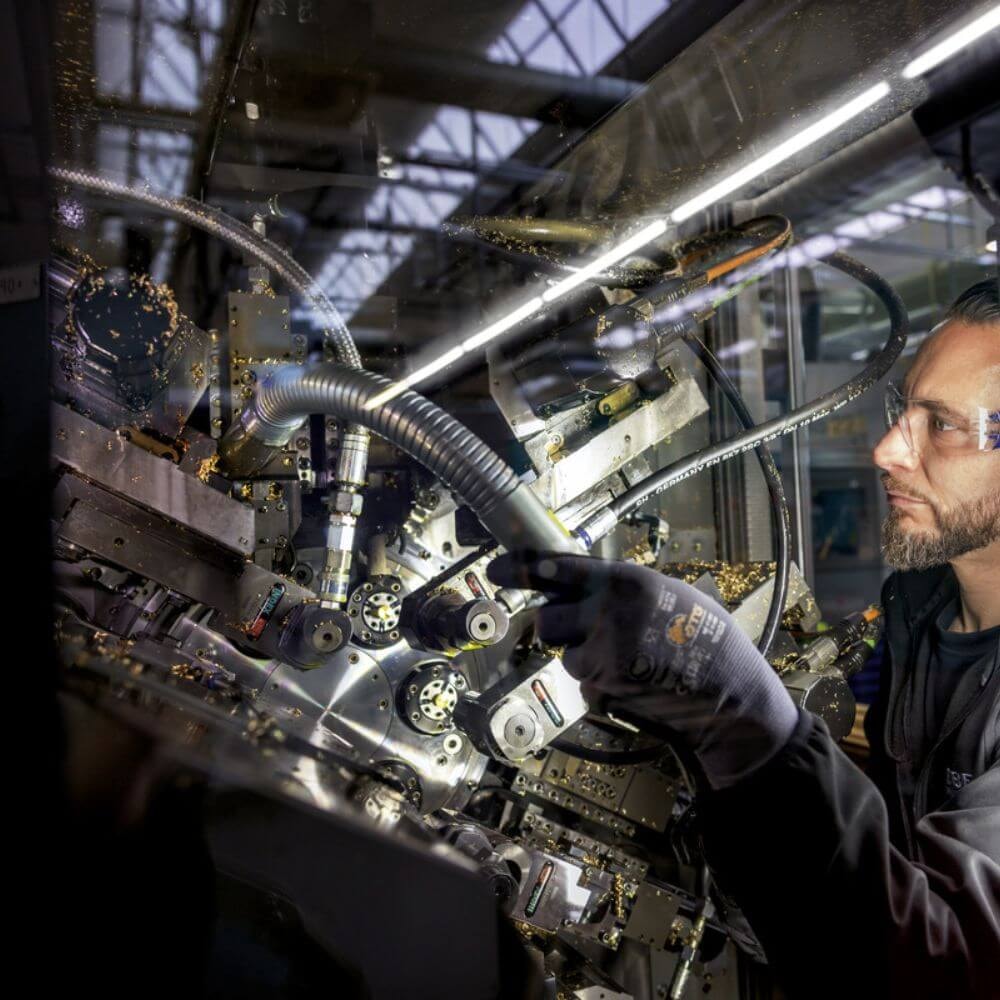 Aspirador Industrial Karcher IVR-L 65/24-2 - Imagem principal - 550bb174-78ac-43e1-986d-38fff18fc89f