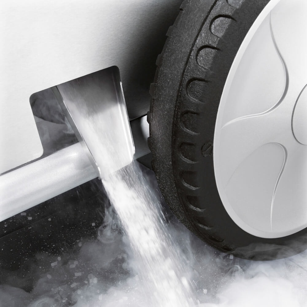 JATEADORA DE GELO SECO KARCHER IB 7/40 - Imagem principal - 47e35d9f-08e6-4da5-b645-1e3fa34adc6f