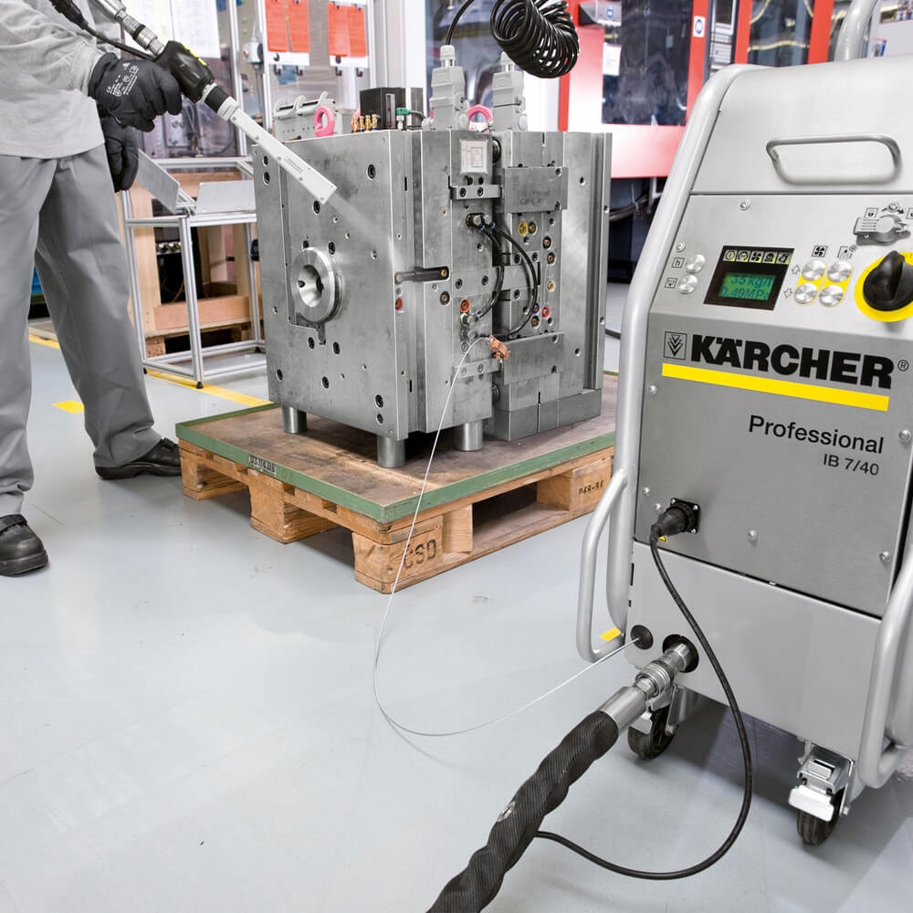 JATEADORA DE GELO SECO KARCHER IB 7/40 - Imagem principal - 6549251a-b172-4e5b-bec9-20443abf1eaf