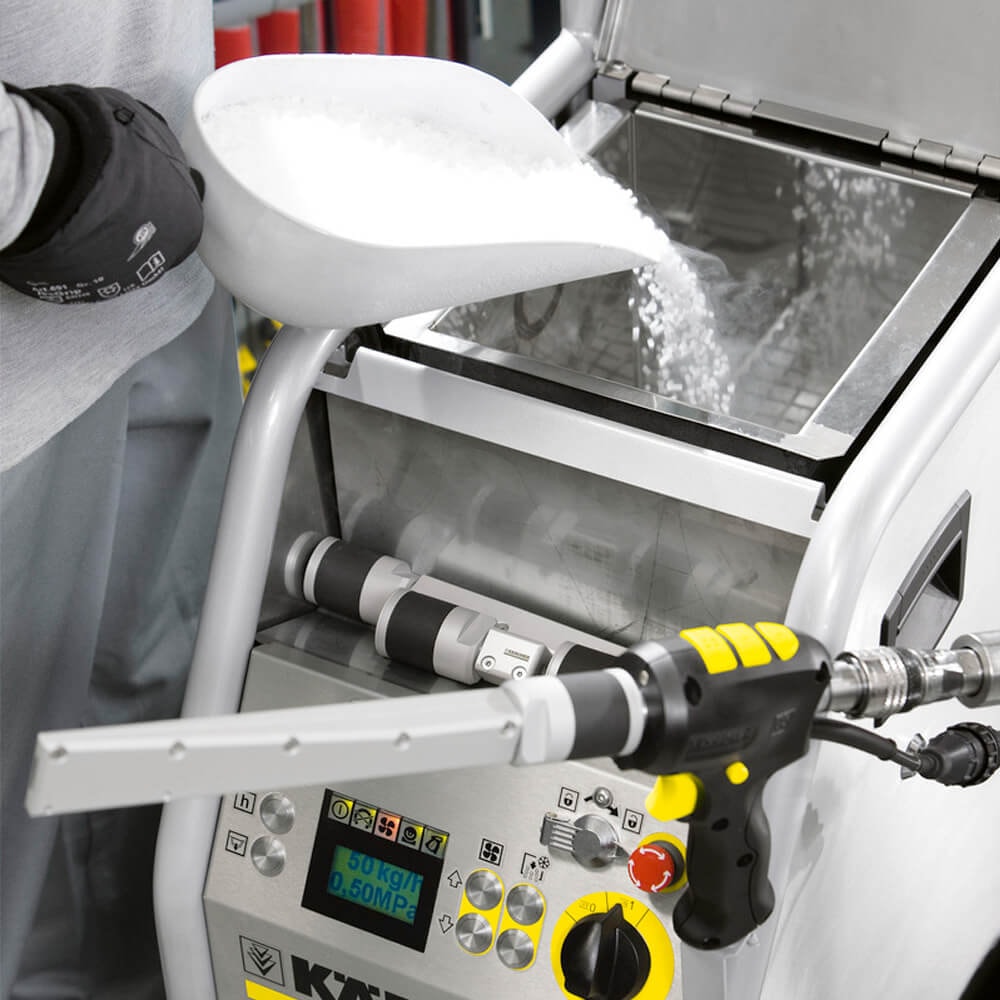 JATEADORA DE GELO SECO KARCHER IB 7/40 - Imagem principal - 1f98ebf3-5092-42ca-9f2b-12b05637a19e