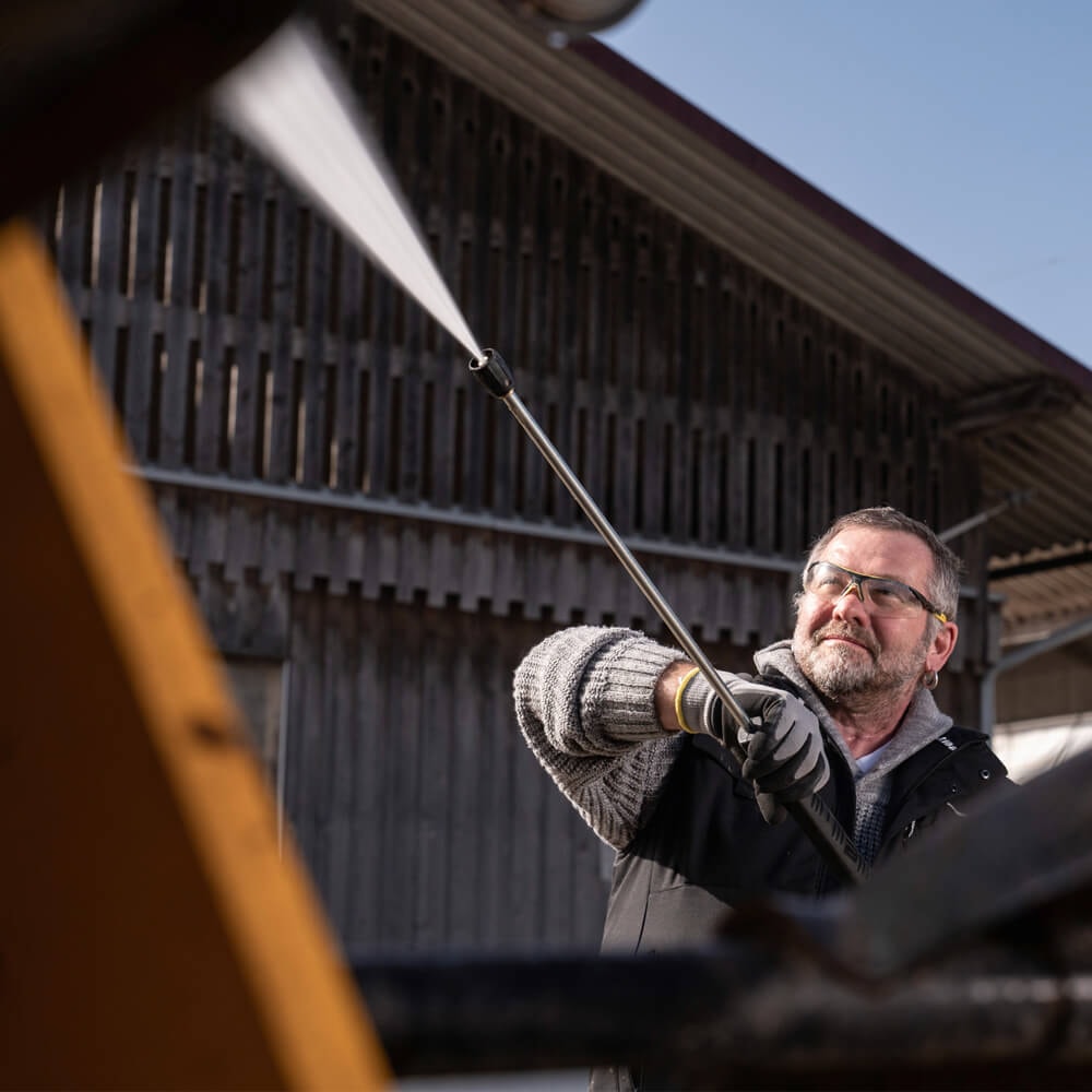 Lavadora de Alta Pressão Karcher Água Quente HDS 12/15-4 Cage New Plus - Imagem principal - 5d39f3f8-5bbd-4f1b-b635-77114ec6ec72