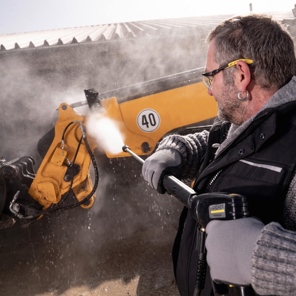 Lavadora de Alta Pressão Karcher Água Quente HDS 12/15-4 Cage New Plus - Imagem principal - de7f63c5-0e1c-4c84-8b24-6d62866dc655