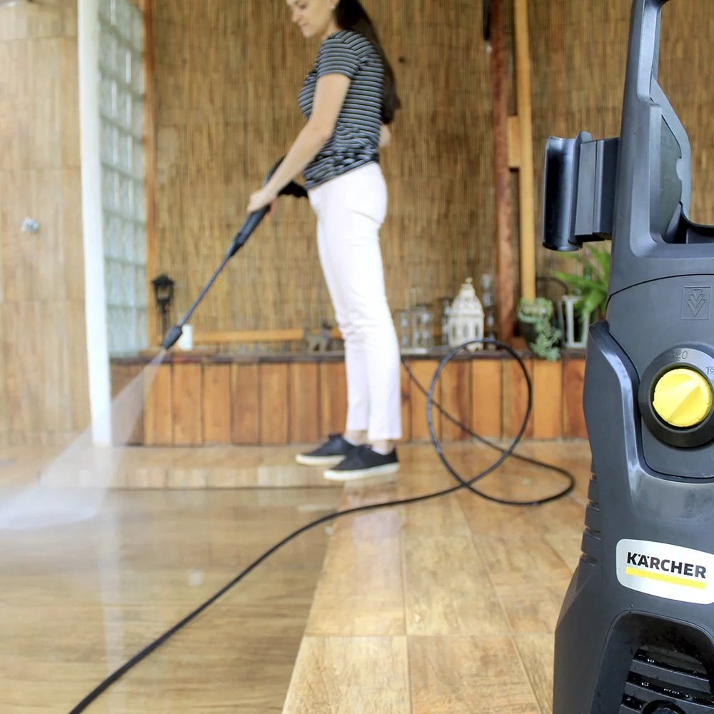 Lavadora de Alta Pressão Karcher K5 New com Snow Foam - Imagem principal - 9a0ec78c-89bc-435e-b9b6-7e66a03da121