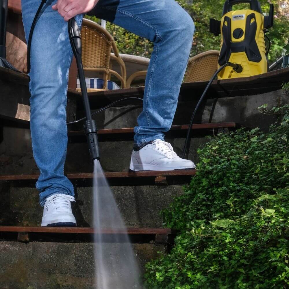 Lavadora de Alta Pressão Karcher Portátil - Imagem principal - c785ebf8-2bb9-4181-a3f4-db721c02b449