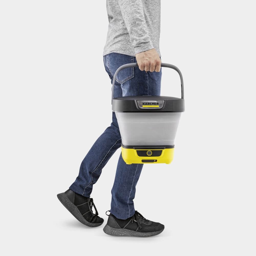 Lavadora de Baixa Pressão a Bateria Karcher OC 3 Retrátil - Bivolt