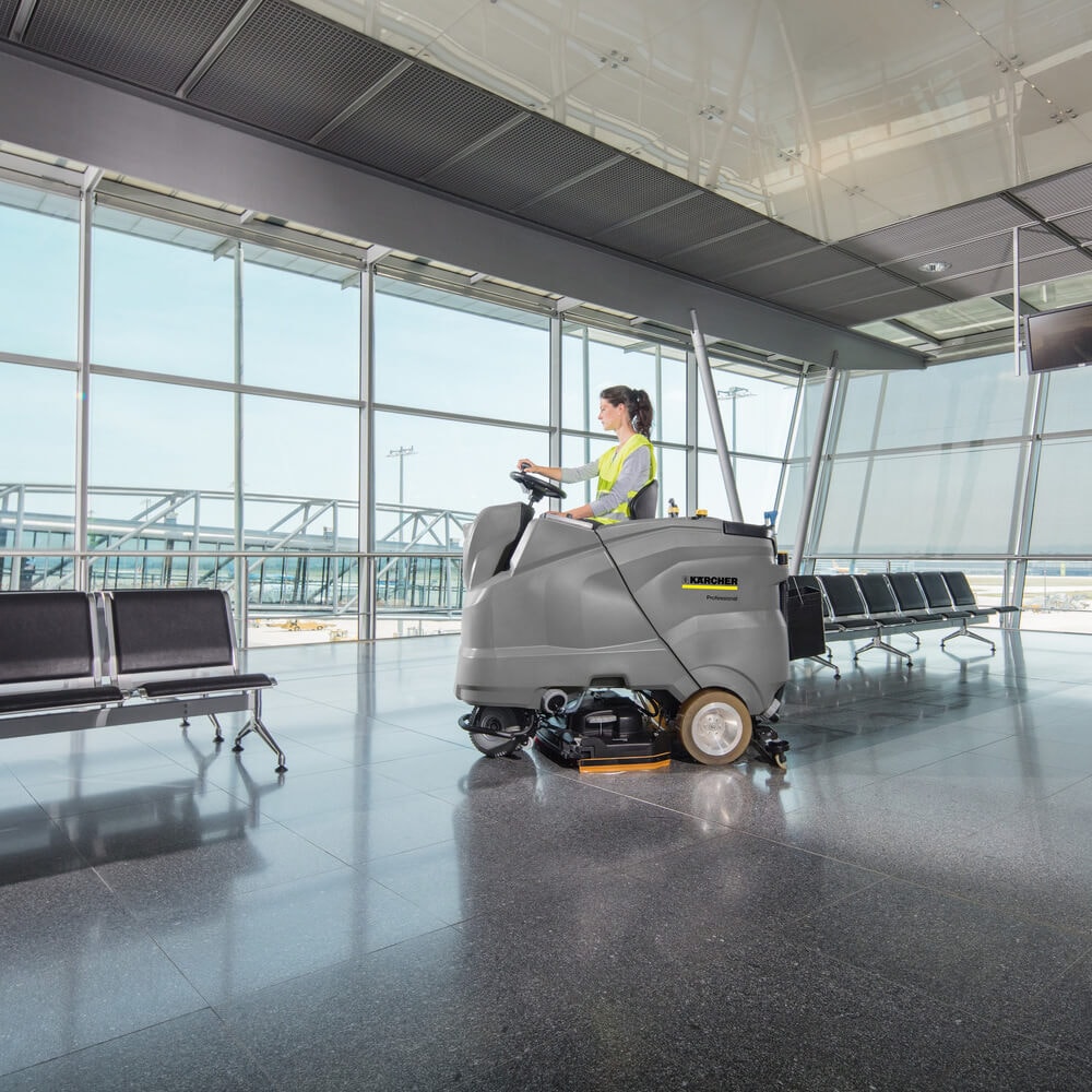 LAVADORA E SECADORA DE PISO KARCHER B 90 R - Imagem principal - 79b44883-9694-41ec-a5b6-6a3c6c24980c