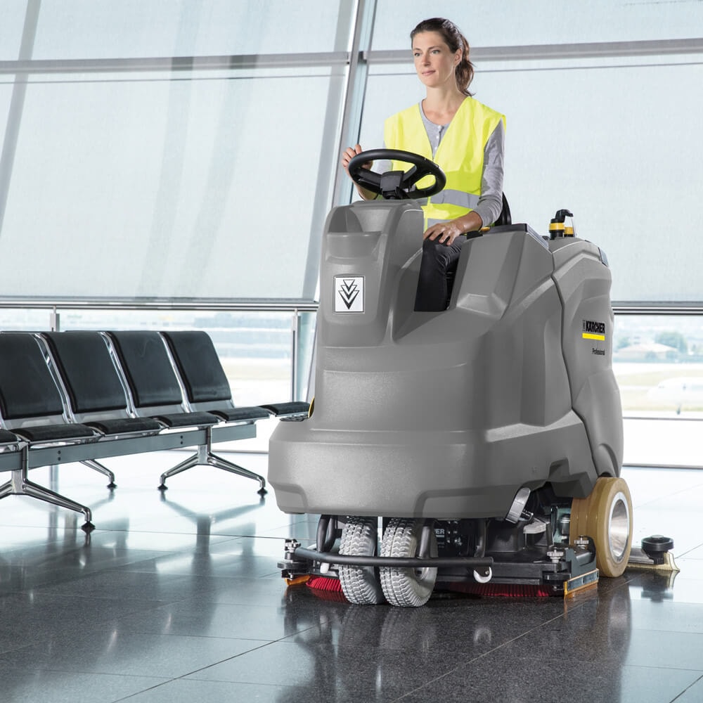 LAVADORA E SECADORA DE PISO KARCHER B 90 R - Imagem principal - d536a4f1-dd66-4f2d-9916-747b44959e63