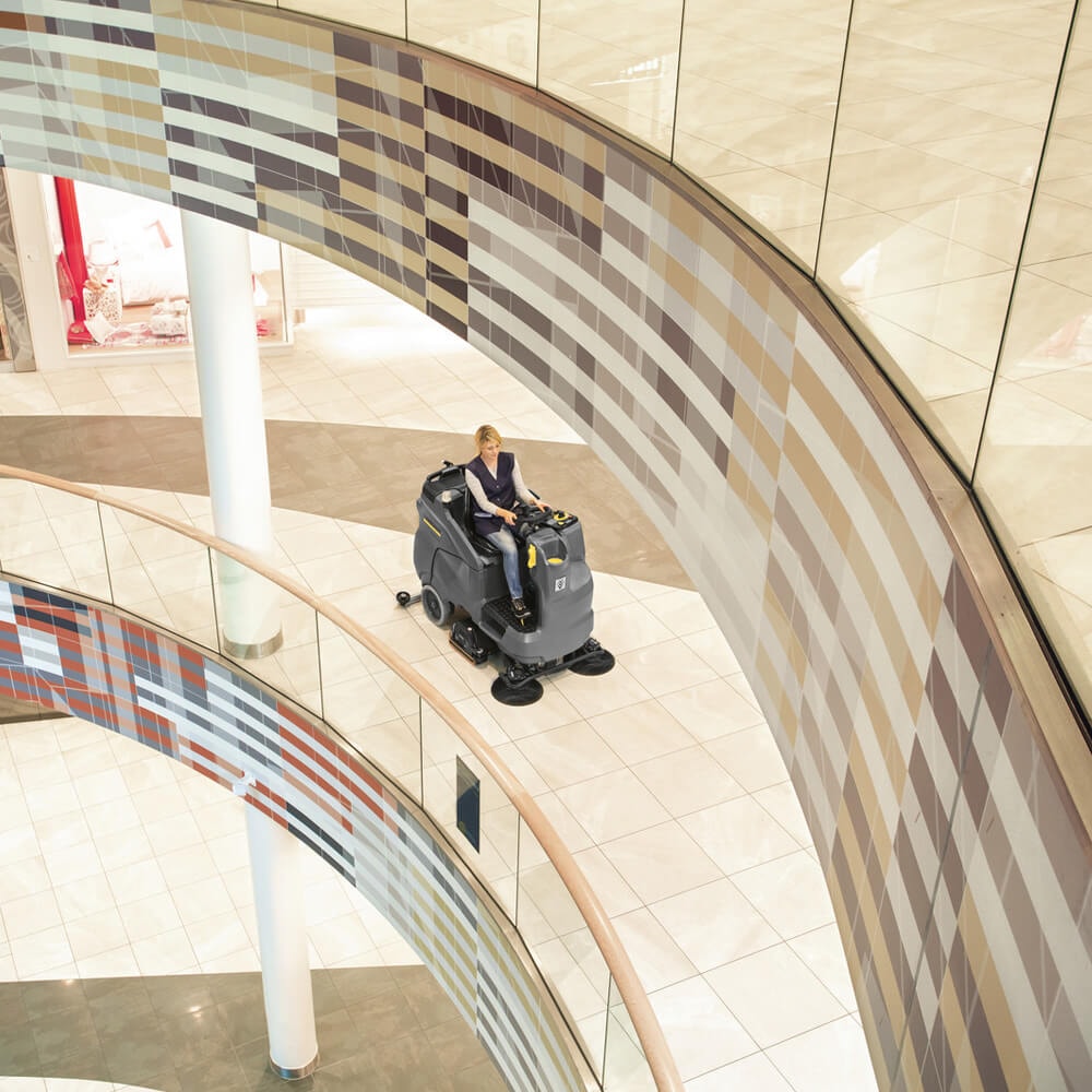 LAVADORA E SECADORA DE PISO KARCHER B 90 R - Imagem principal - 99882d24-1d43-44ed-bfa8-e4a90bd31a7f