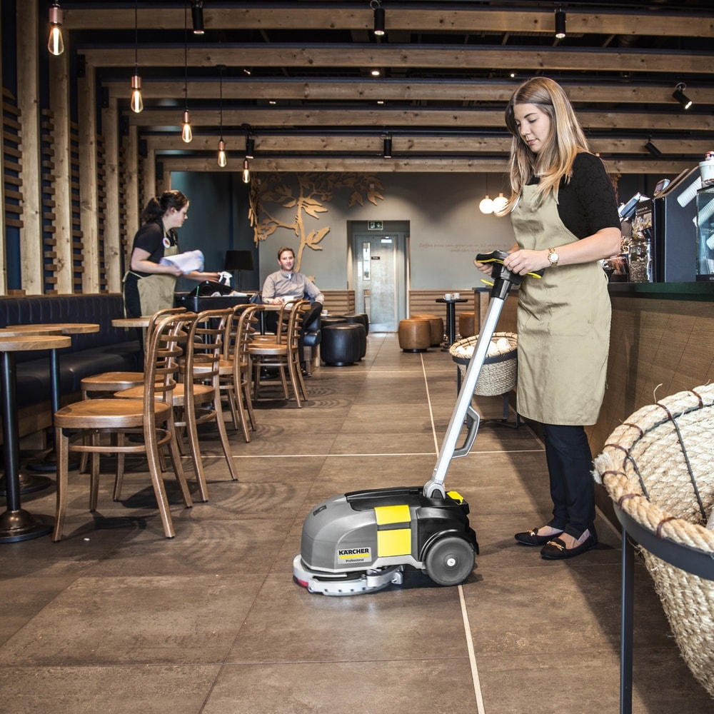 LAVADORA E SECADORA DE PISO KARCHER BD 30/4 BATERIA LITHIUM | Karcher