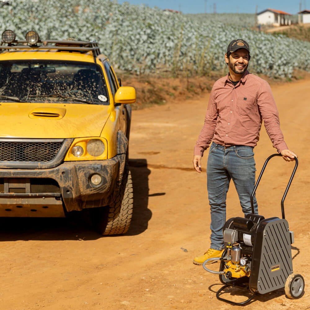 Lavadora Industrial Lava Jato Karcher Alta Vazão HF 1600 l/h 2cv - 580 psi - Imagem principal - d1ee1172-6220-4c14-9a47-7271af43cd09