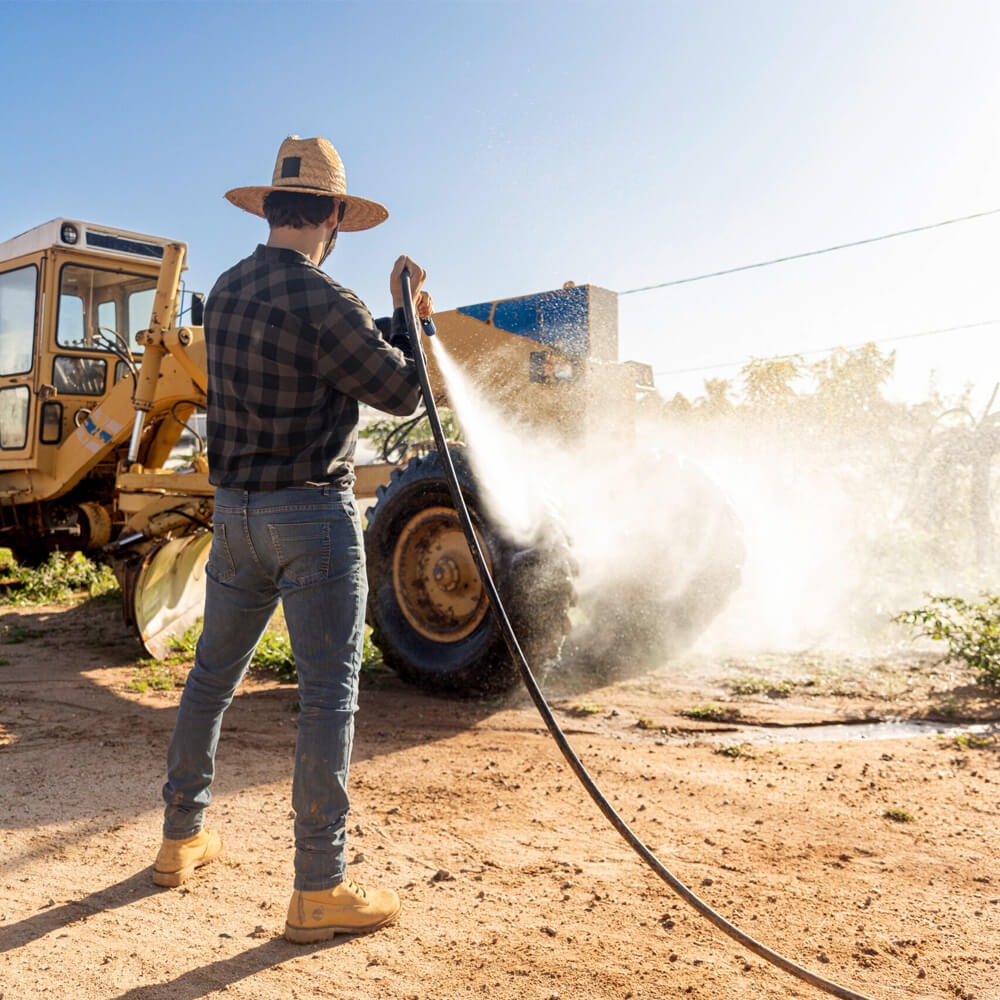 Lavadora Industrial Lava Jato Karcher Alta Vazão HF 2400 l/h 3cv - 580 psi - Imagem principal - d9a96aed-125c-4e3d-9ff2-653f9c92fee3