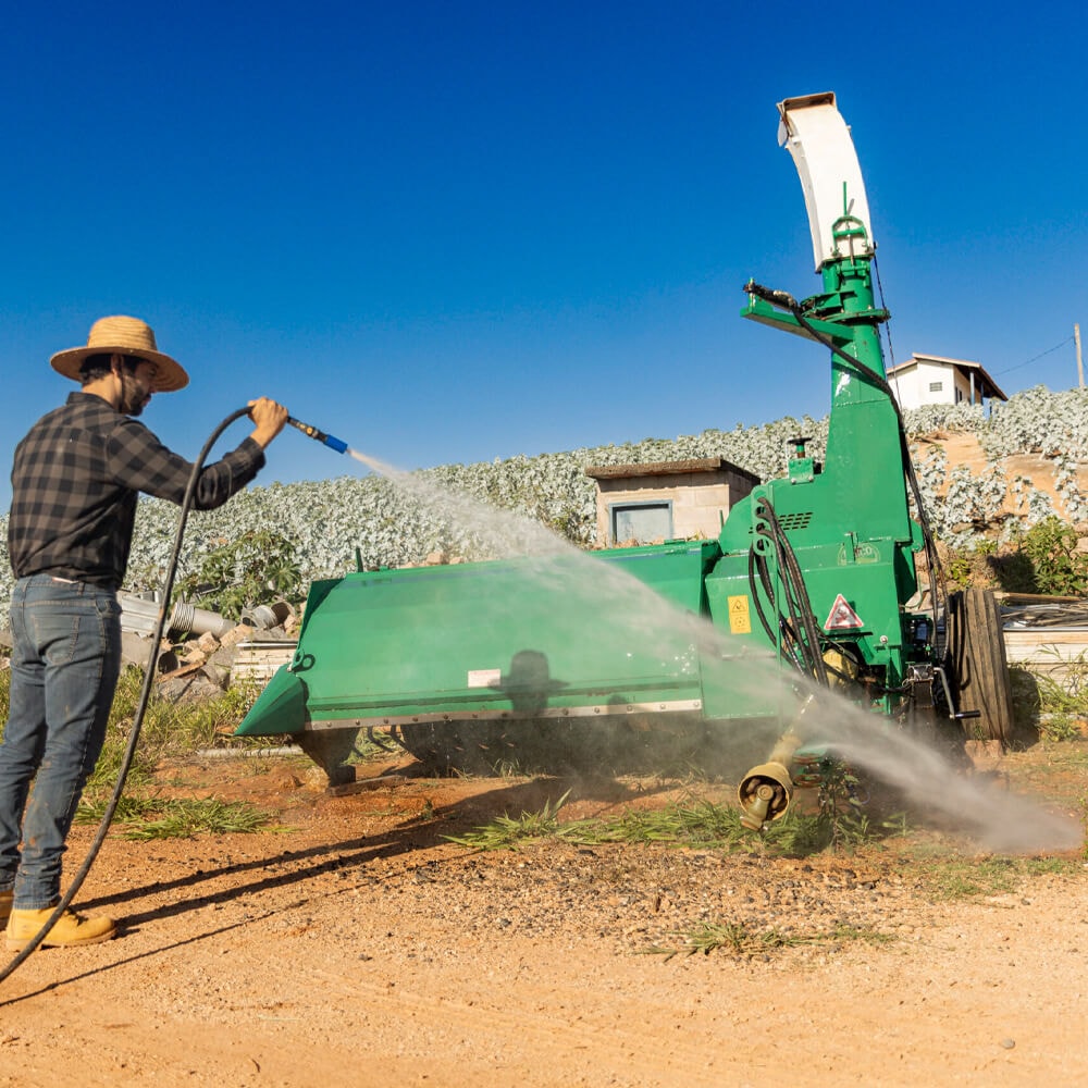 Lavadora Industrial Lava Jato Karcher Alta Vazão HF 2400 l/h 3cv - 580 psi - Imagem principal - b688084a-da55-45e1-bda2-110cee49f8cd