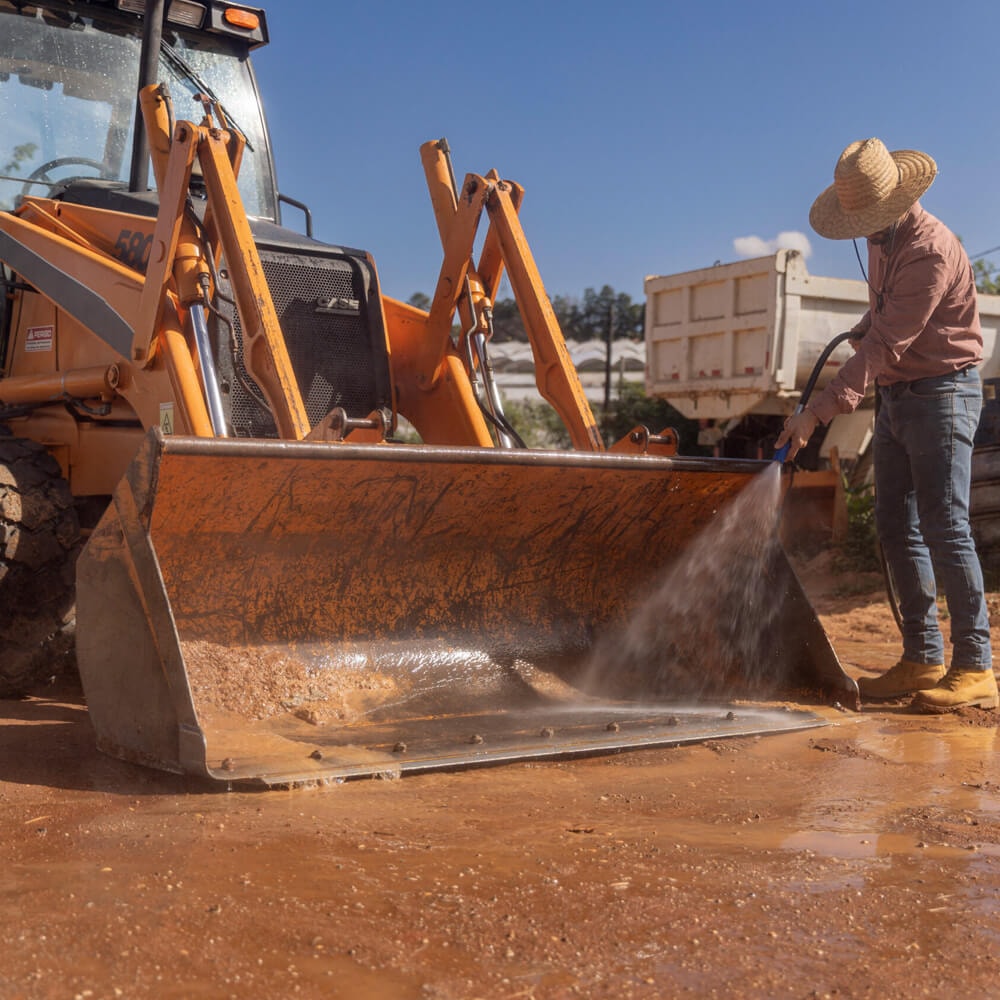 Lavadora Industrial Lava Jato Karcher Alta Vazão HF 2400 l/h 3cv - 580 psi - Imagem principal - 9bc1c8f7-8aba-45f8-95f3-fa2e9b944eba