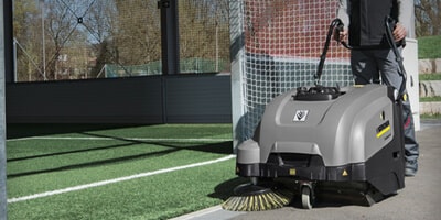 Varredeira KM 75/40 W Bp na Limpeza Externa Kärcher